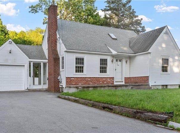 2 Reservoir Avenue, Johnston, RI 02919