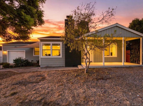 8661 Valencia St, Spring Valley, CA 91977