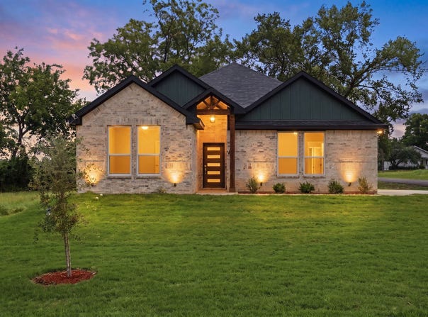 201 E Freeman Street, Ennis, TX 75119