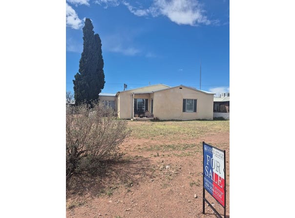 207 La Caverna, Van Horn, TX 79855