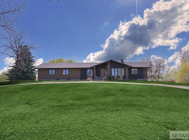435 N 1500 E, St Anthony, ID 83445