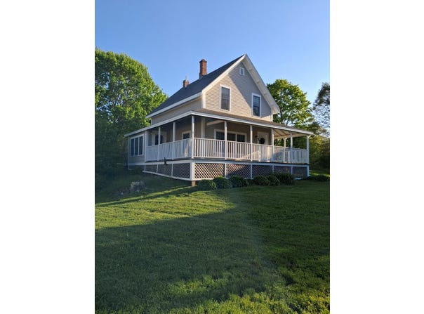 5 Penniman Road, Bristol, ME 04554