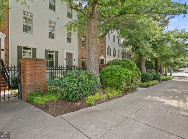244 Le Gran Bend, Atlanta, GA 30328