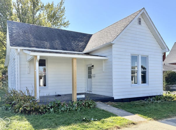 515 Jackson Street, Hope, IN 47246