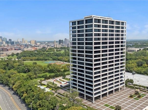 700 W 31st Street, Kansas City, MO 64108