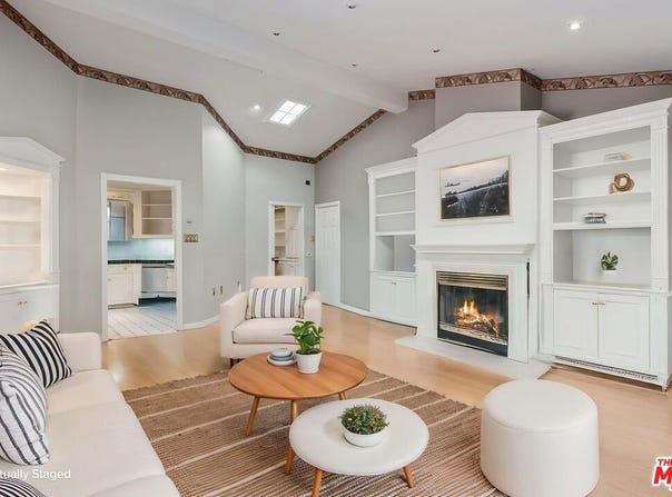 877 Montecito Dr, Los Angeles, CA 90031