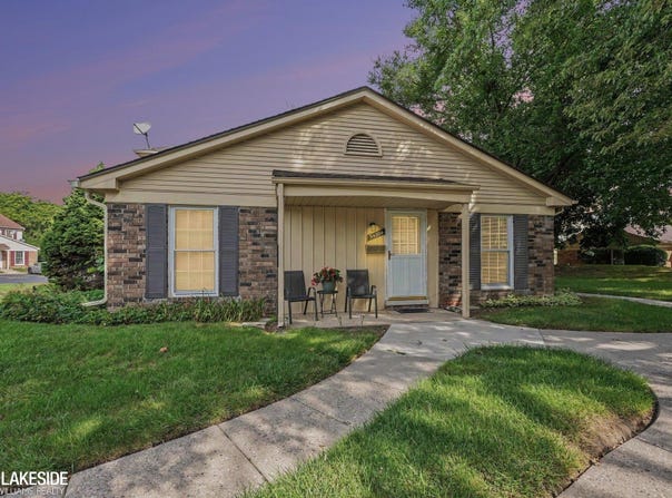 34204 Garfield Circle, Fraser, MI 48026