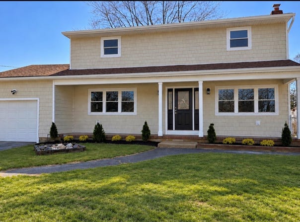 211 4th Avenue, West Babylon, NY 11704