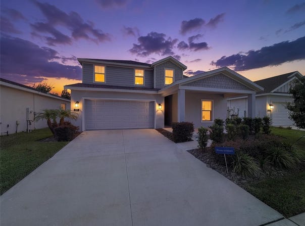 832 TIMBERLAND Drive, EAGLE LAKE, FL 33839