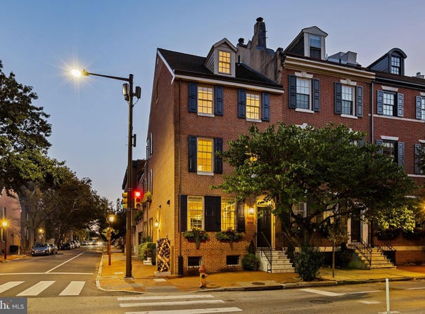 700 PINE Street, PHILADELPHIA, PA 19106