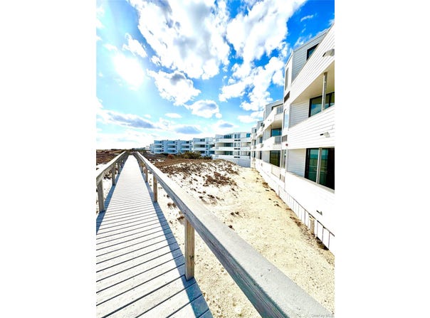 253 Dune, Westhampton Beach, NY 11978