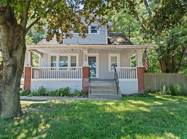 2318 Mogadore Road, Akron, OH 44312