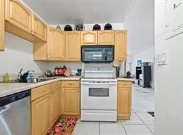 504 Gardens Drive, Pompano Beach, FL 33069