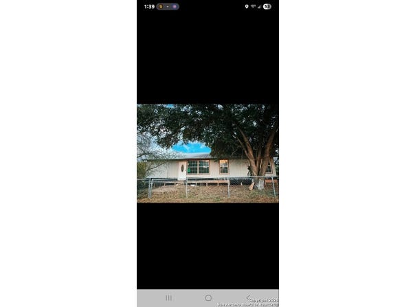 308 NE Copp Street, Cotulla, TX 78014