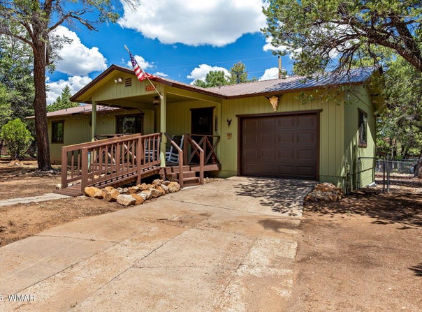 2172 Tenderfoot Trail, Overgaard, AZ 85933