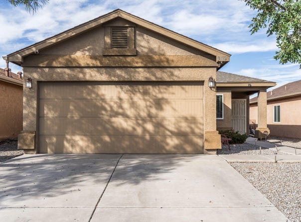 3812 Clear Creek Road NE, Rio Rancho, NM 87144