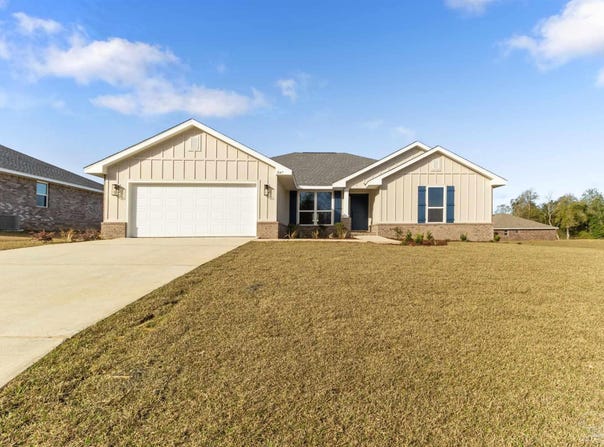 1879 Summer Pecan Dr, Cantonment, FL 32533