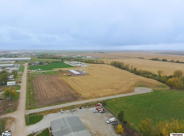 998 Spruce Street, Seward, NE 68434