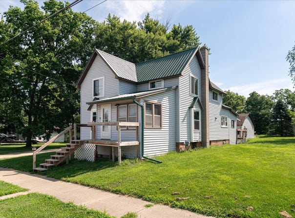 733 Long Ct, Sparta, WI 54656