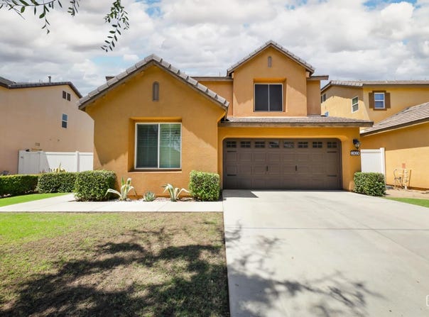 1829 Delacorte Drive, Bakersfield, CA 93311