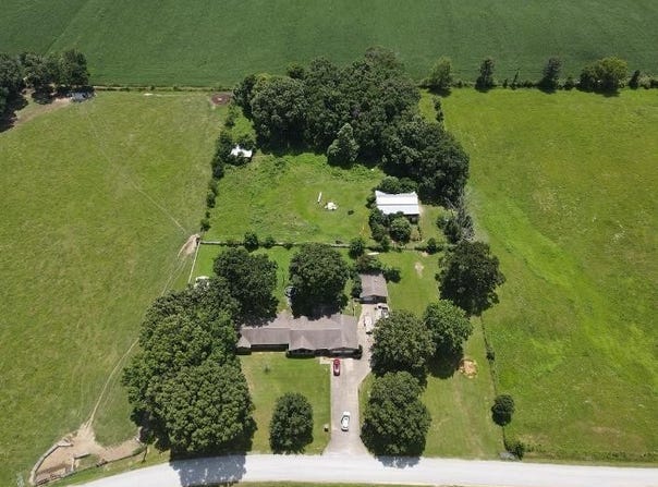 511 Mt. Pleasant Rd, PURYEAR, TN 38251