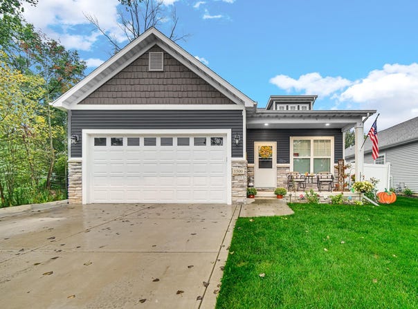 1500 Waverly Road, Porter, IN 46304