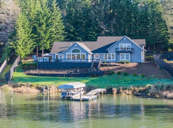 2095 NE E DEVILS LAKE Rd, Otis, OR 97368