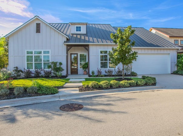 176 Arezzo Way, Dripping Springs, TX 78620