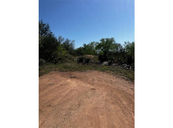 Castlebriar St, Granite Shoals, TX 78654