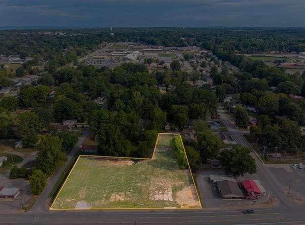 Edison Ave, Benton, AR 72015