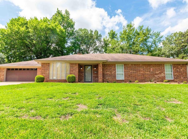 604 Hampshire St, Longview, TX 75605