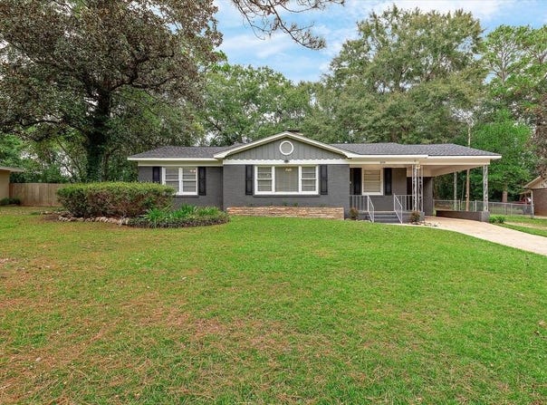 1006 N PONTIAC AVE, Dothan, AL 36303