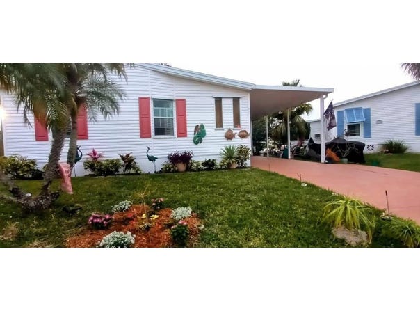 527 Treasure Ct, Vero Beach, FL 32966