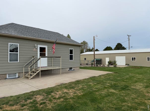 802 Main St, Stratton, CO 80836