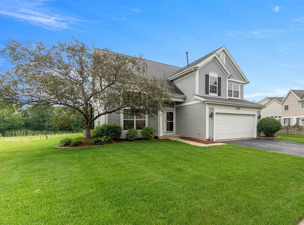 1256 Pennsbury Lane, Aurora, IL 60502
