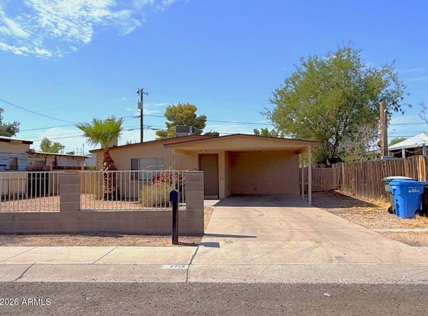 2713 E JUNIPER Avenue, Phoenix, AZ 85032