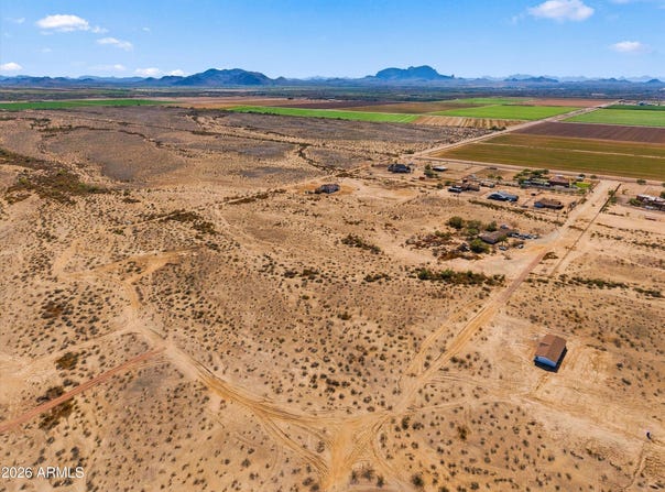 383RD CAMELBACK Road, Tonopah, AZ 85354