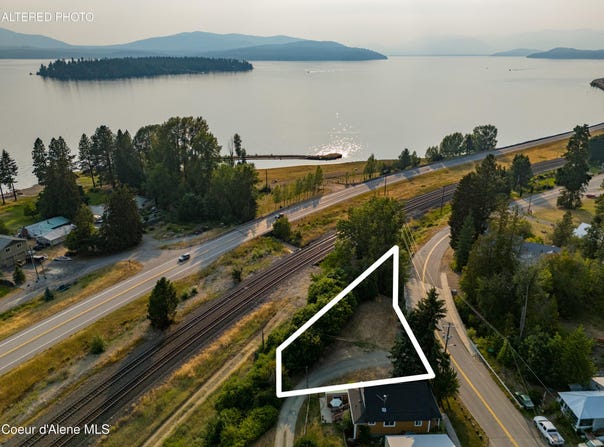 531 Wellington Pl, Hope, ID 83836