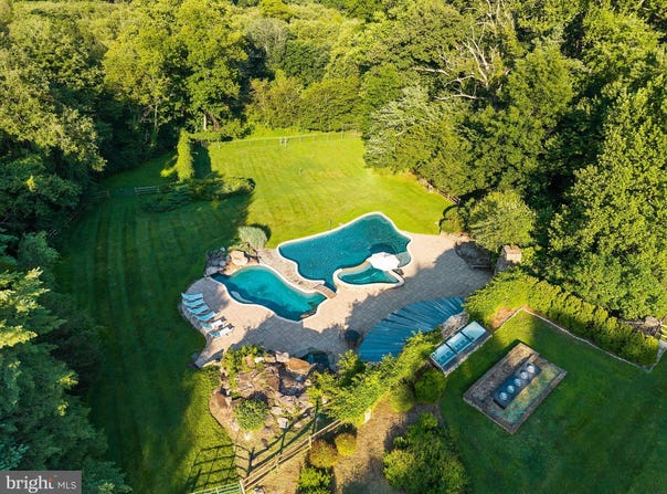 1531 WINDSTONE Drive, VIENNA, VA 22182