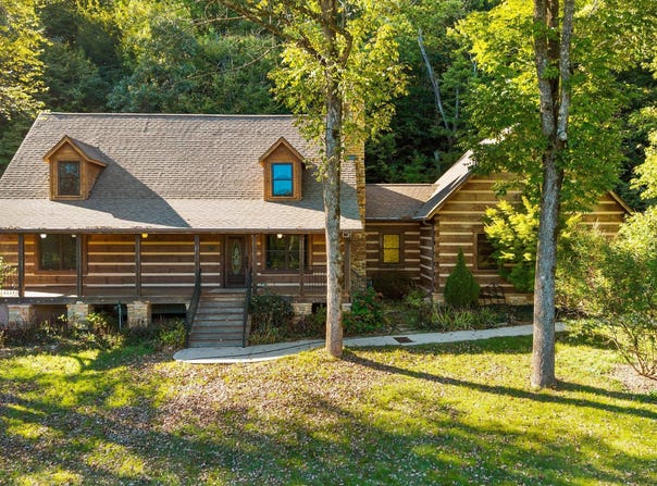 144 Center Valley Rd, Clinton, TN 37716