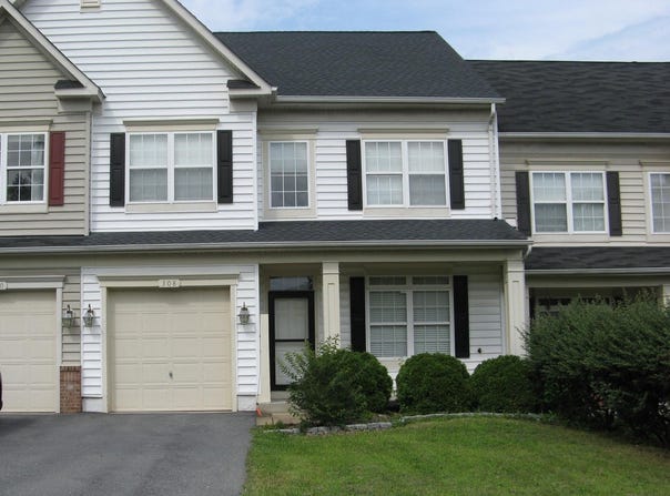 308 LONDON DOWNS Circle, STEPHENS CITY, VA 22655