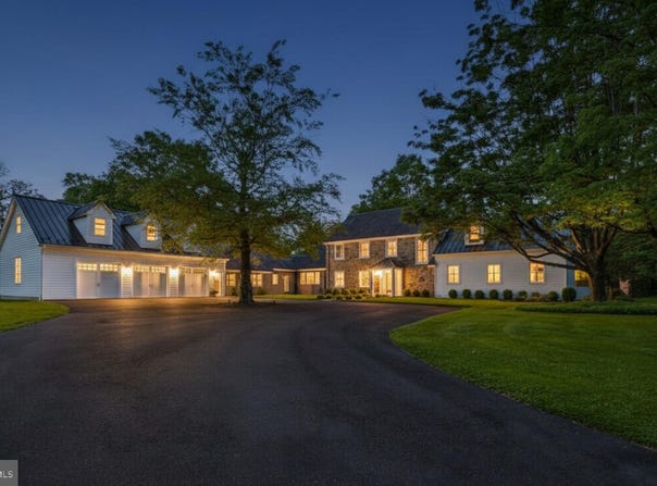 1803 APPLE TREE LN E, BETHLEHEM, PA 18015