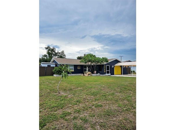 3340 SUNSET BEACH Drive, VENICE, FL 34293