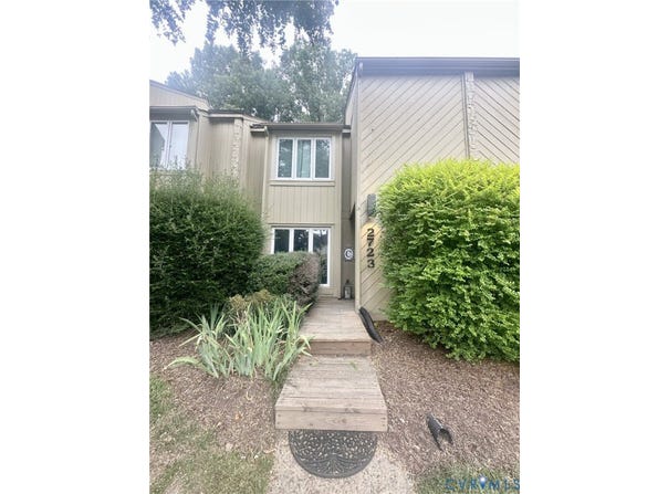 2723 Spinnaker Ct, Glen Allen, VA 23233