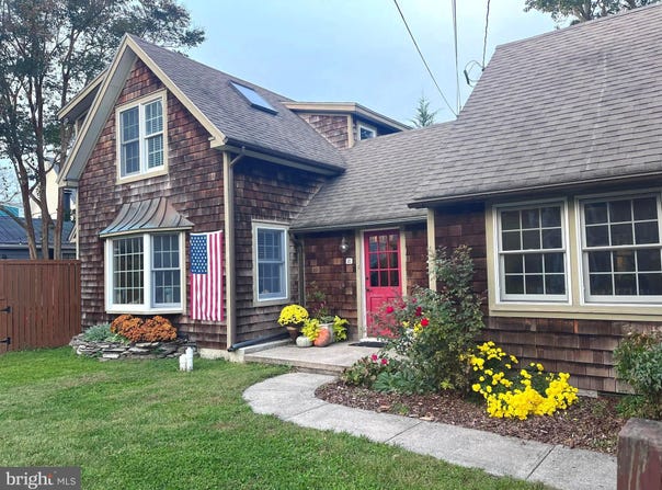 11 CHURCH Street, LEWES, DE 19958