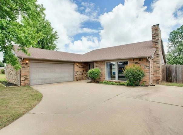 621 Deer Run, Enid, OK 73703