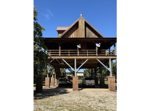 4011 Lake Mary Road, Woodville, MS 39669