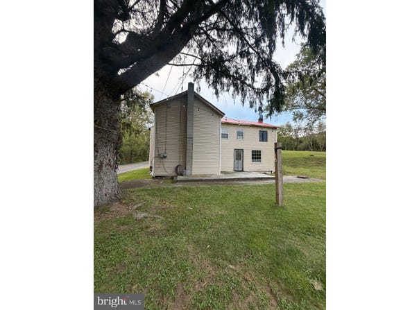 5202 SLANESVILLE Pike, POINTS, WV 25437