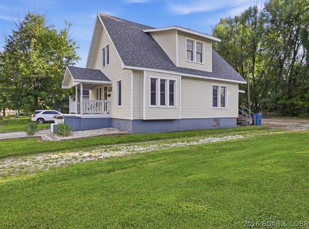 209 N Maple Street, Eldon, MO 65026