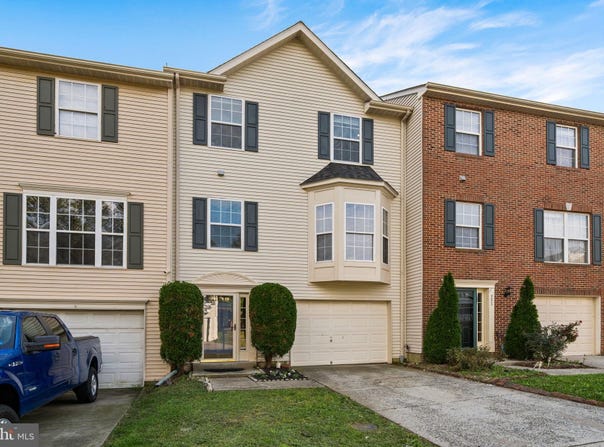 553 SPARKLEBERRY Terrace NE, LEESBURG, VA 20176